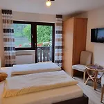 / Scheid 3* Kestert