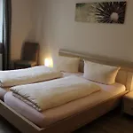 / Scheid 3* Kestert