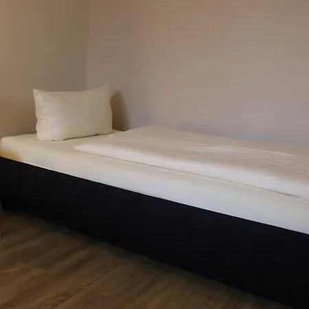 / Scheid Pensión 3*